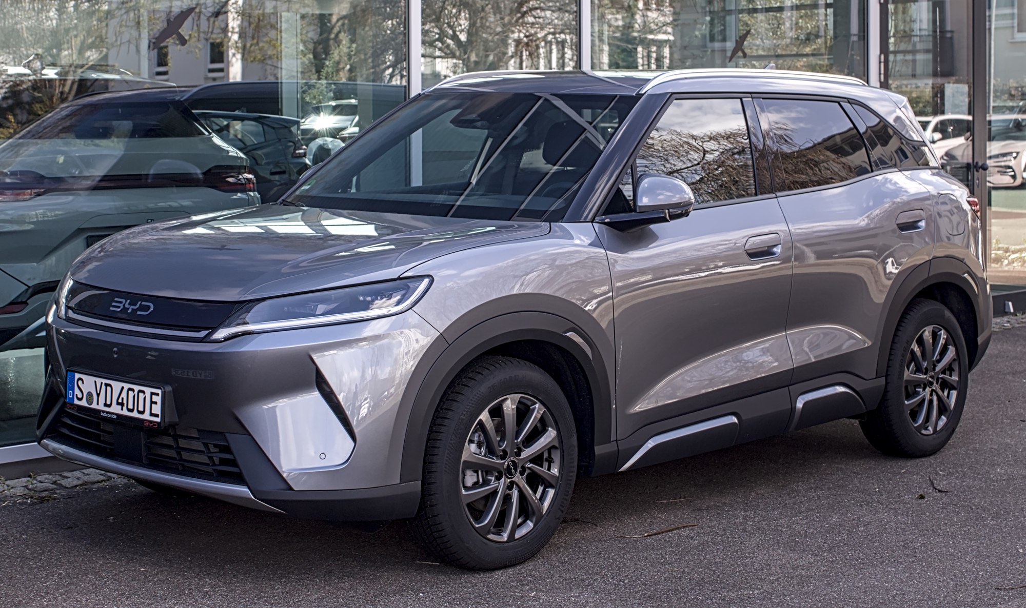 BYD Atto 2 DM-i plug-in hybrid crossover