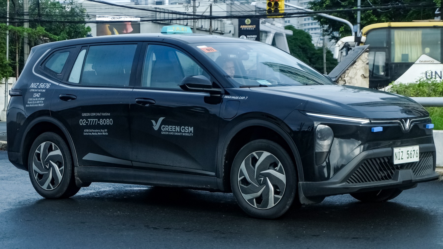 VinFast Limo Green EV used for Green GSM Premium Taxi in the Philippines