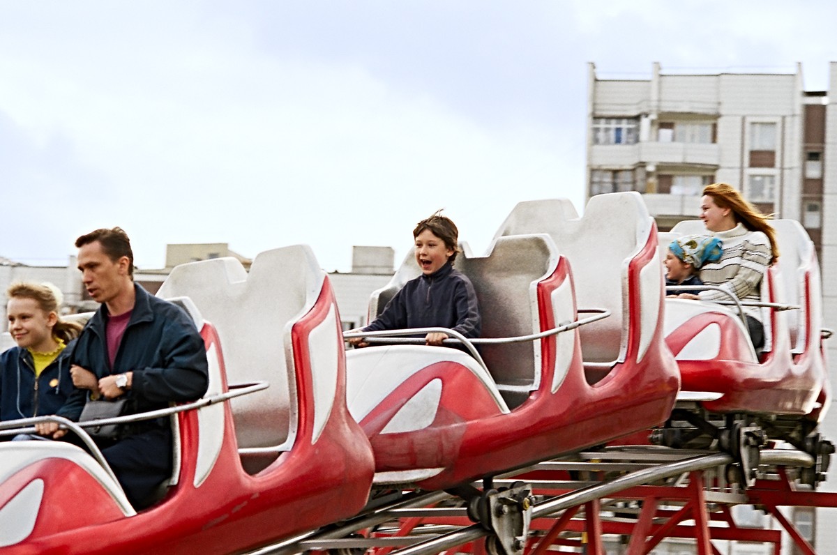 Roller coaster ride, metaphor for learning complex topics through interactive simulations