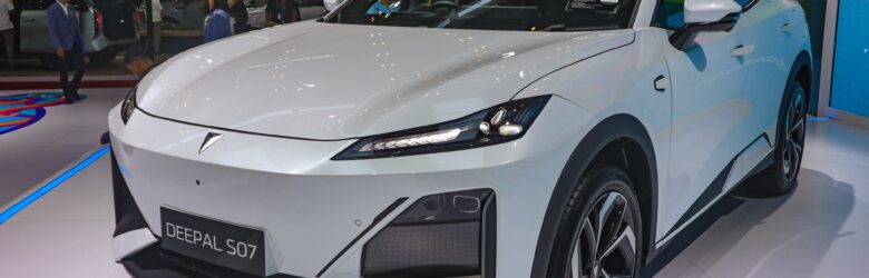 Deepal S07 battery-electric SUV in white at the Gaikindo Jakarta Auto Week 2025 indoor auto show