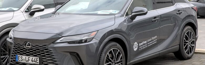 Lexus RX 450h+ plug-in hybrid SUV