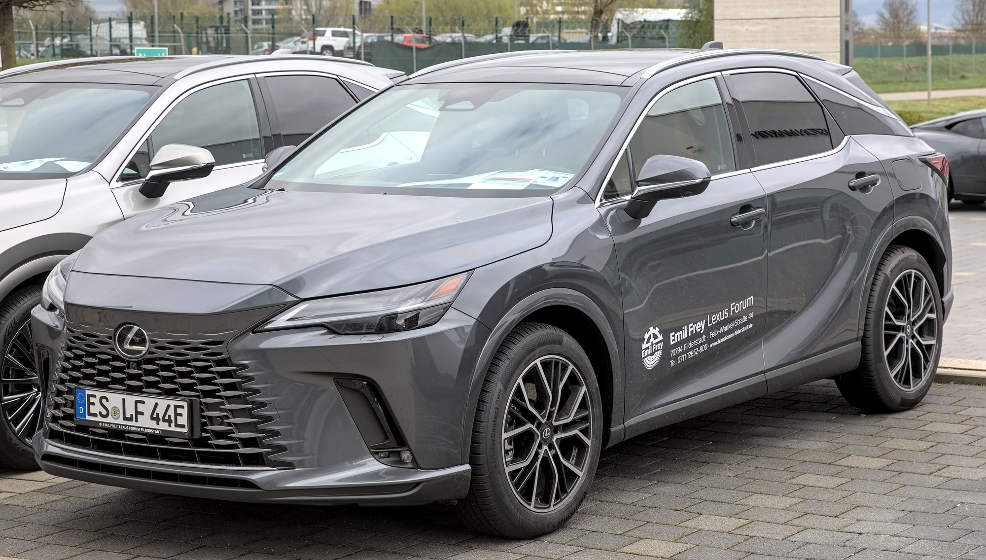 Lexus RX 450h+ plug-in hybrid SUV