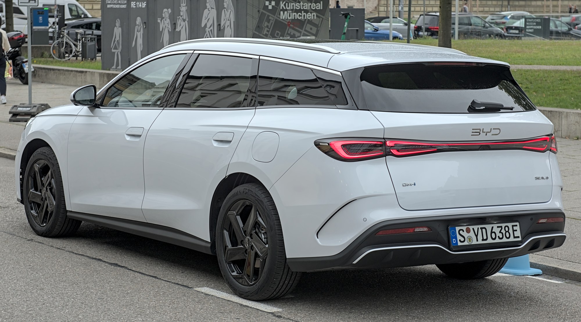 BYD Sealion 6 DM-i Touring IAA 2025